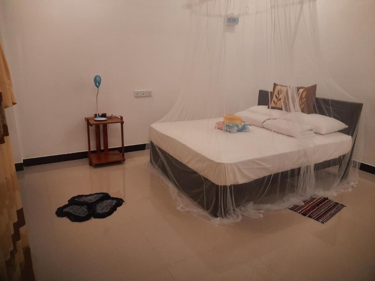 Dulmini Homestay Ella Exterior foto