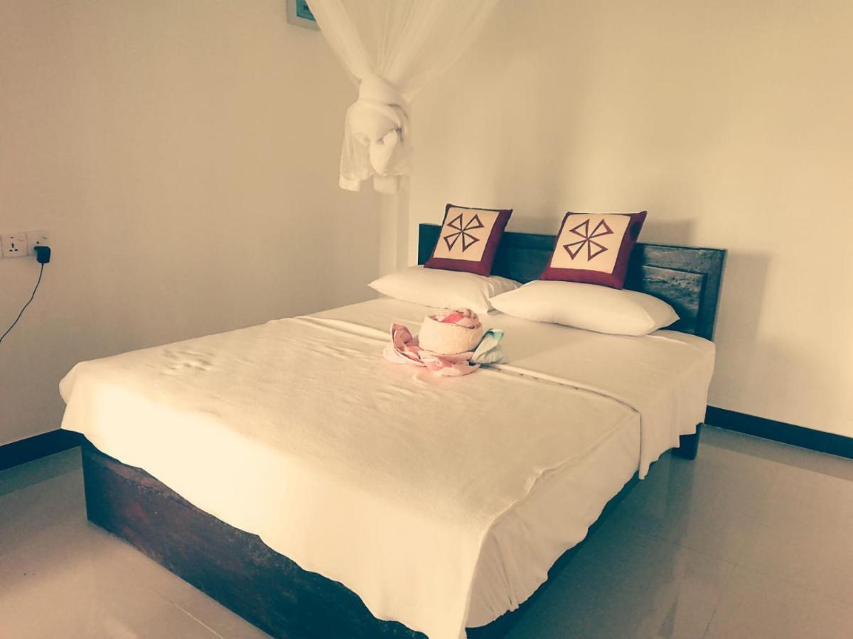 Dulmini Homestay Ella Exterior foto